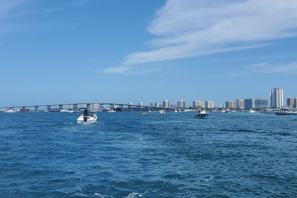 !!Coral Sands 1 Bedroom Stunner!! West Palm Beach Eksteriør billede
